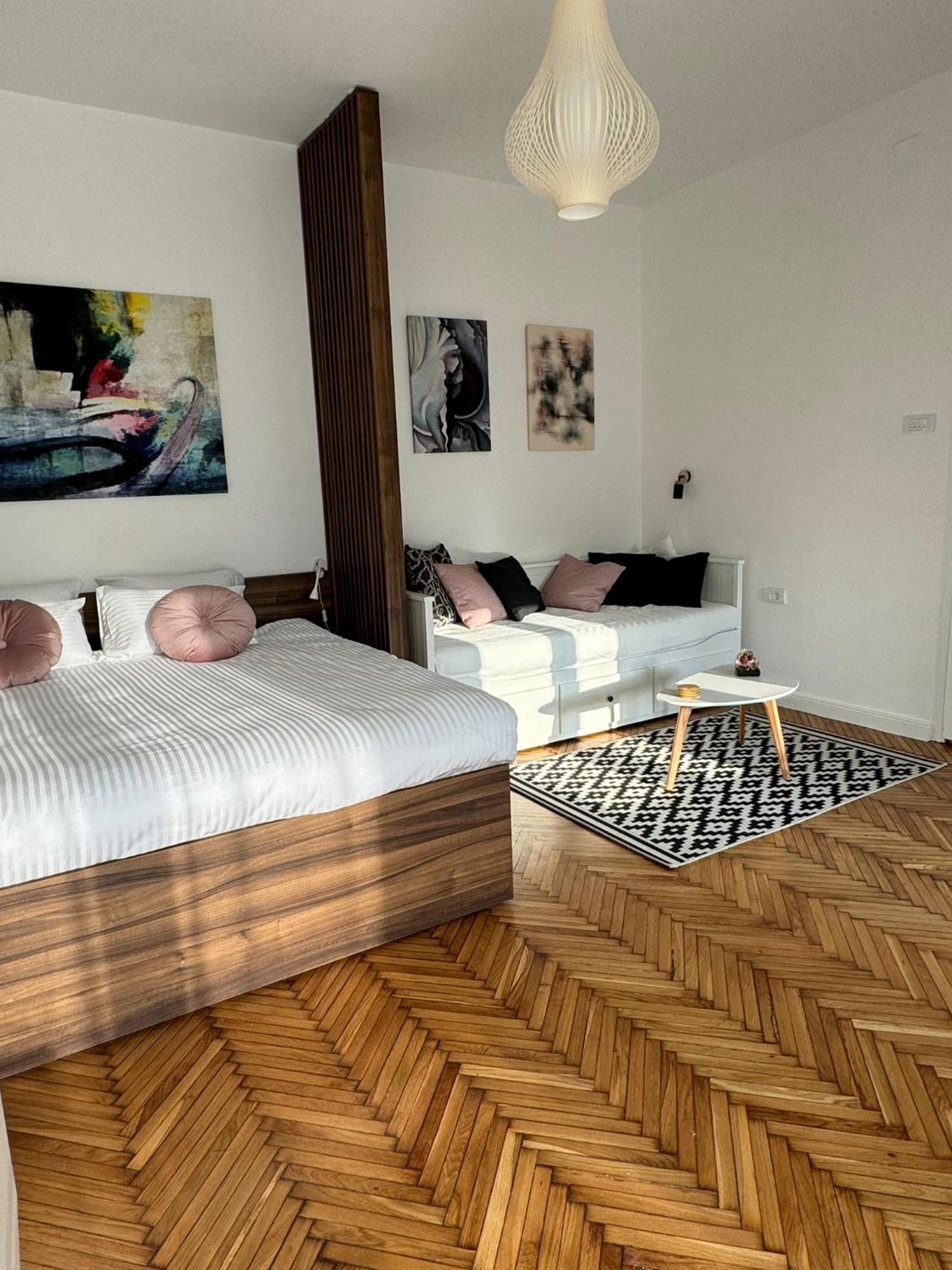 Balconia Sunny Apartment In Centre Of Belgrad Exterior foto